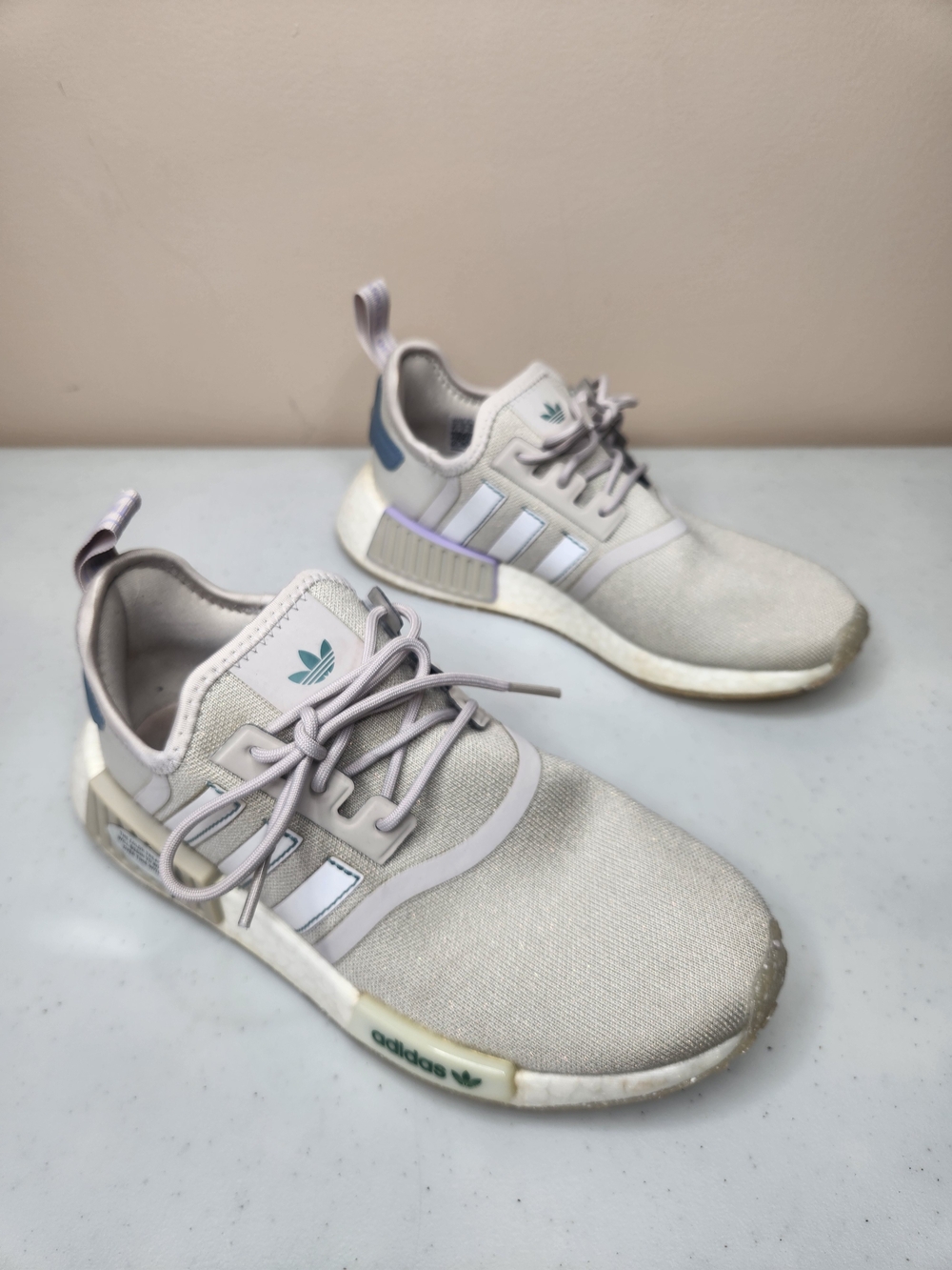 Adidas NMD R1 Women's Sneakers Size 7.5 Grey Lavender Purple Boost GW5680